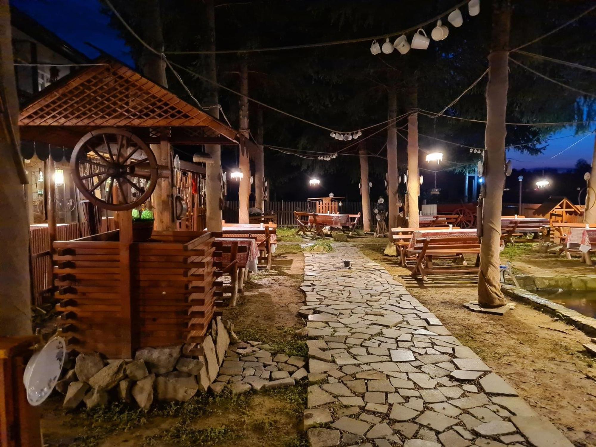 La Padure Hotel Brebu Bagian luar foto