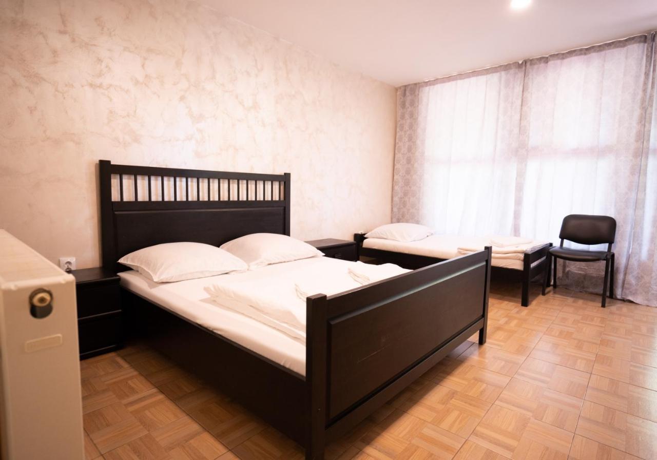 La Padure Hotel Brebu Bagian luar foto