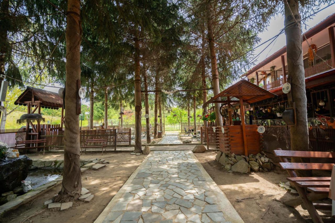 La Padure Hotel Brebu Bagian luar foto