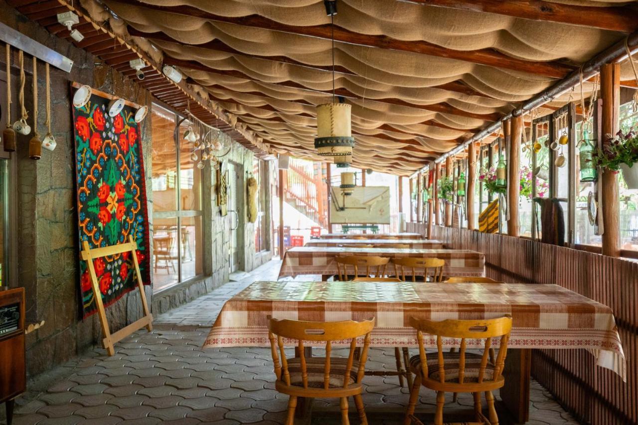 La Padure Hotel Brebu Bagian luar foto