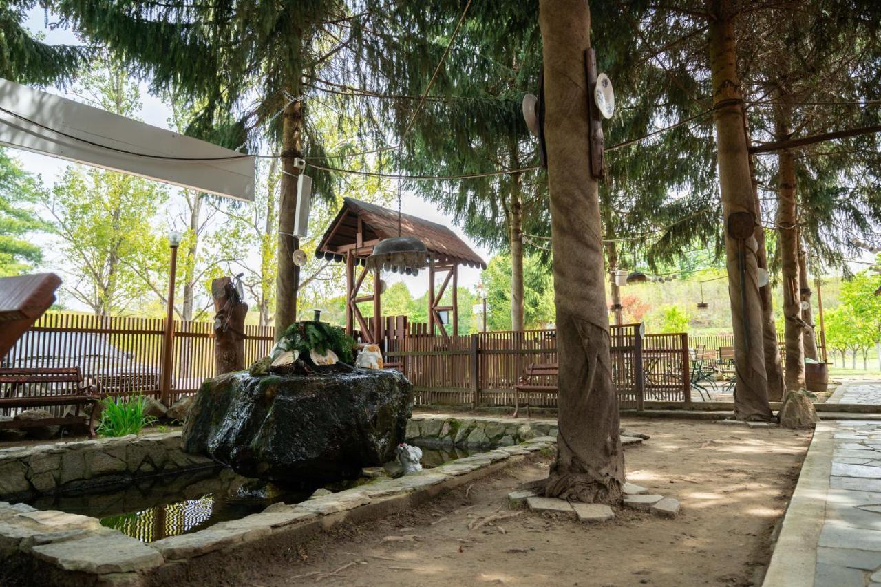 La Padure Hotel Brebu Bagian luar foto